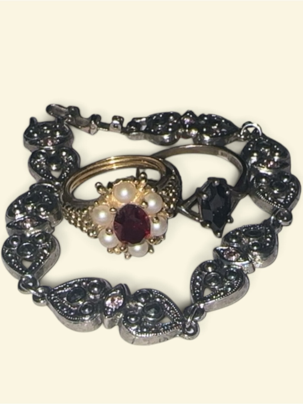 Avon Ring and Bracelet Bundle